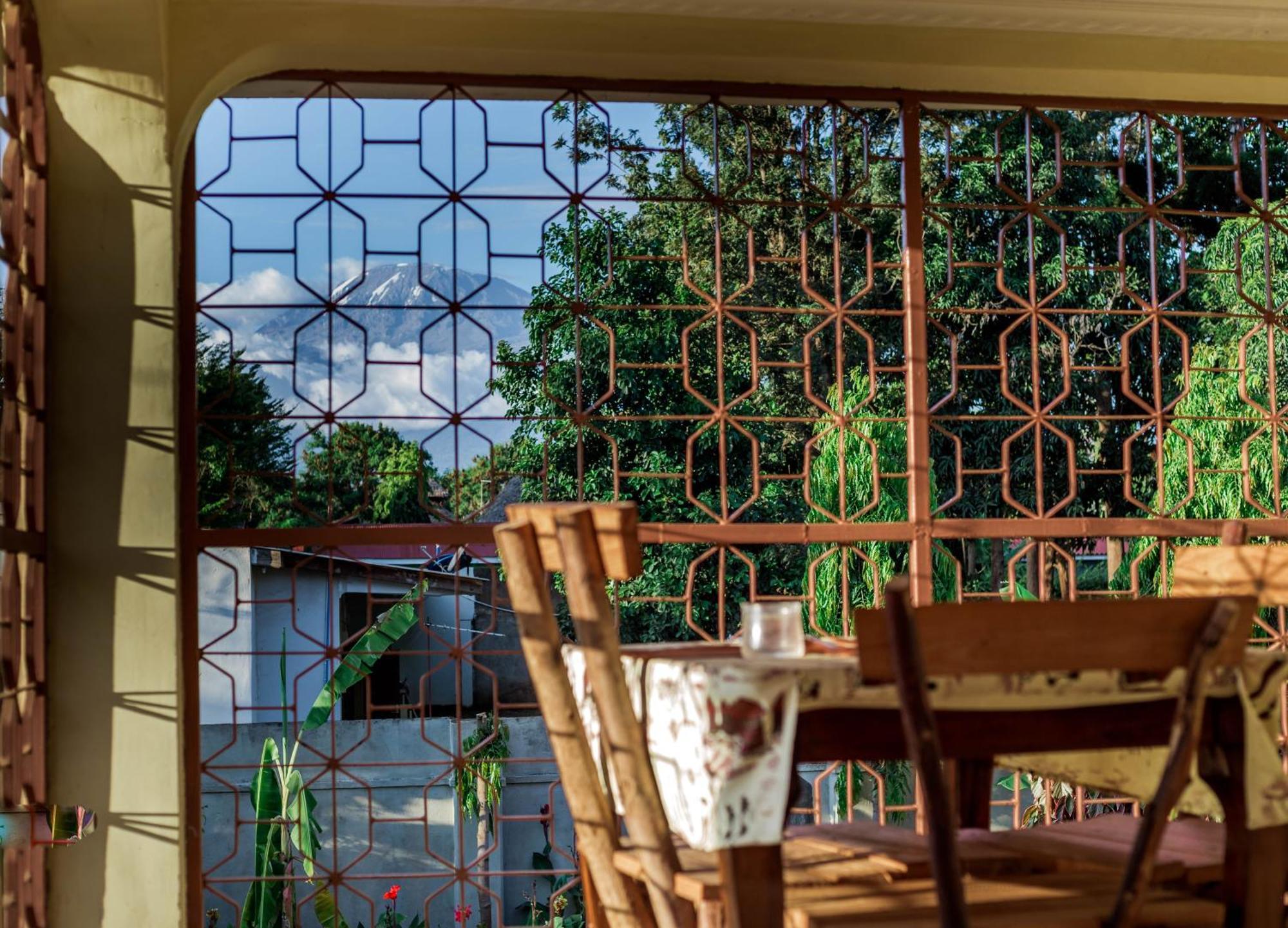 Kilimanjaro Summit Lodge Moshi Luaran gambar