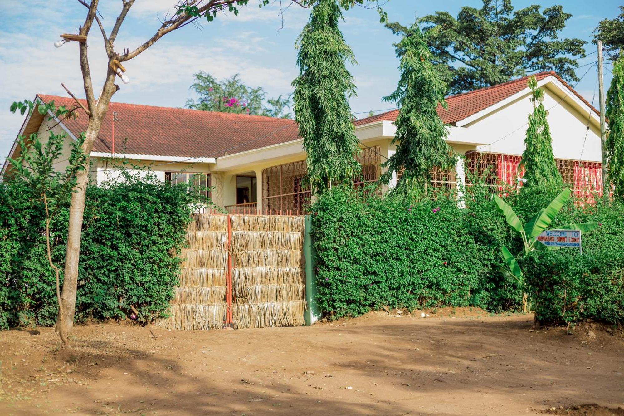 Kilimanjaro Summit Lodge Moshi Luaran gambar