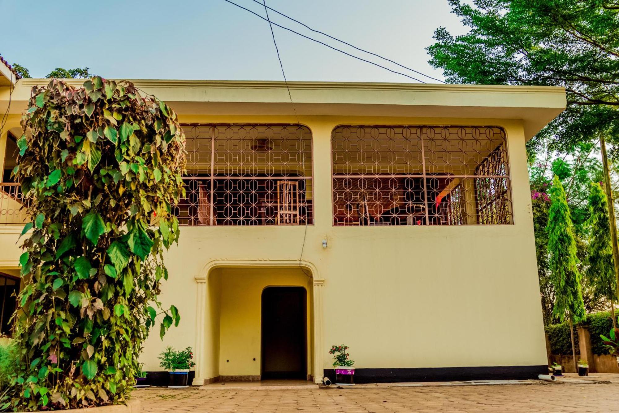 Kilimanjaro Summit Lodge Moshi Luaran gambar